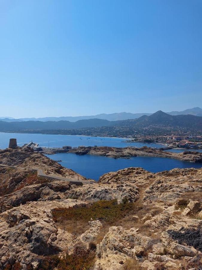 Appartement T4 Tres Bien Situe Et Climatise LʼÎle-Rousse Eksteriør bilde